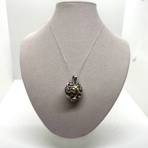 pendentif ajourée avec boule sept chakras