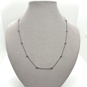 collier argent avec grain allongé