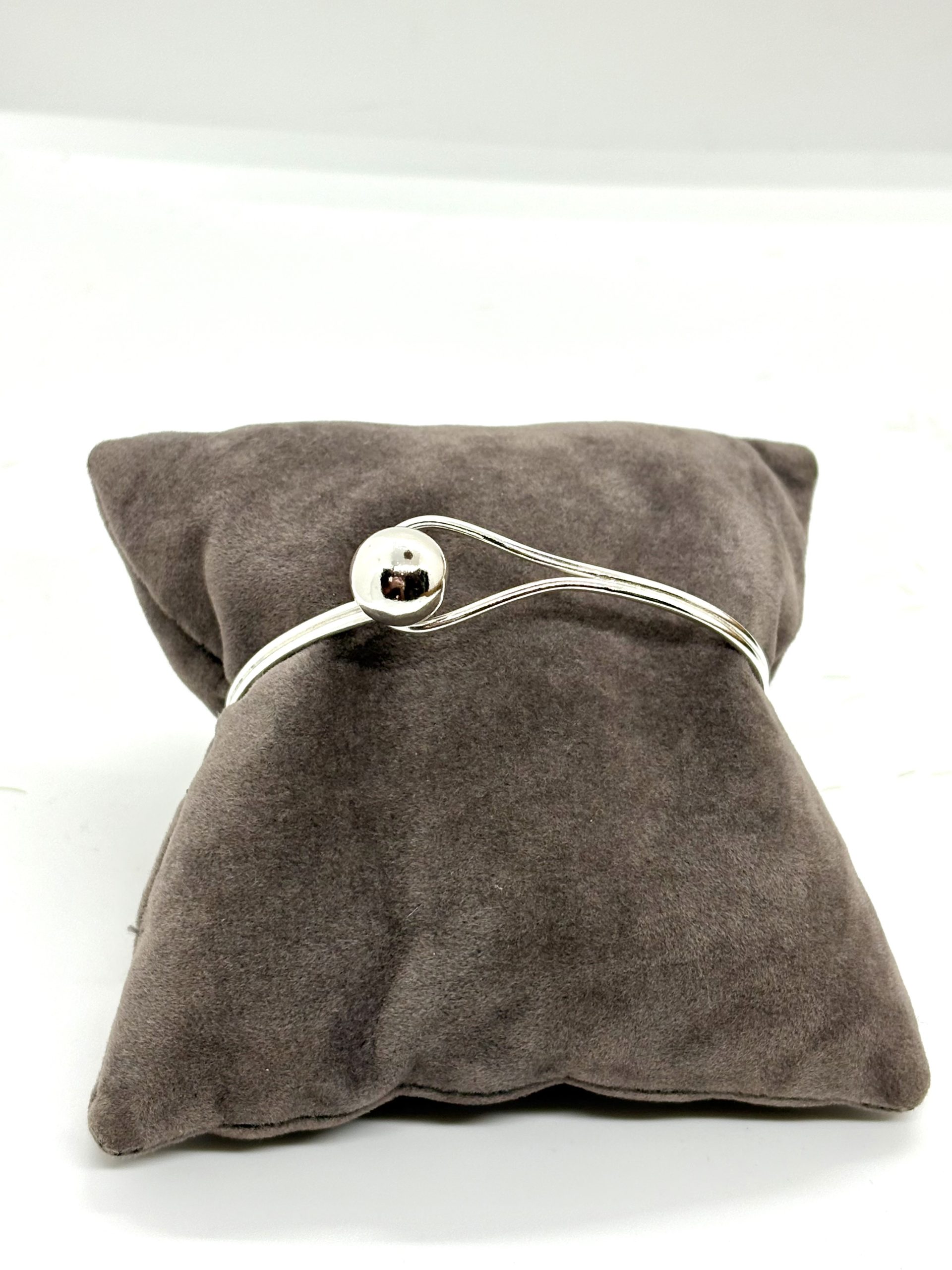 Bracelet une boule en argent