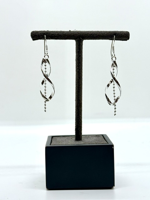 Boucles d'oreilles avec chaîne boule en argent
